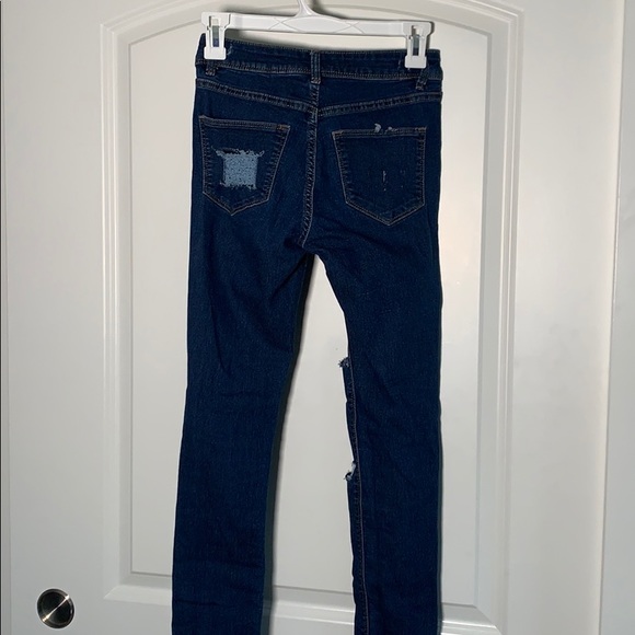 Divided Ripped Blue Jeans - Picture 4 of 4